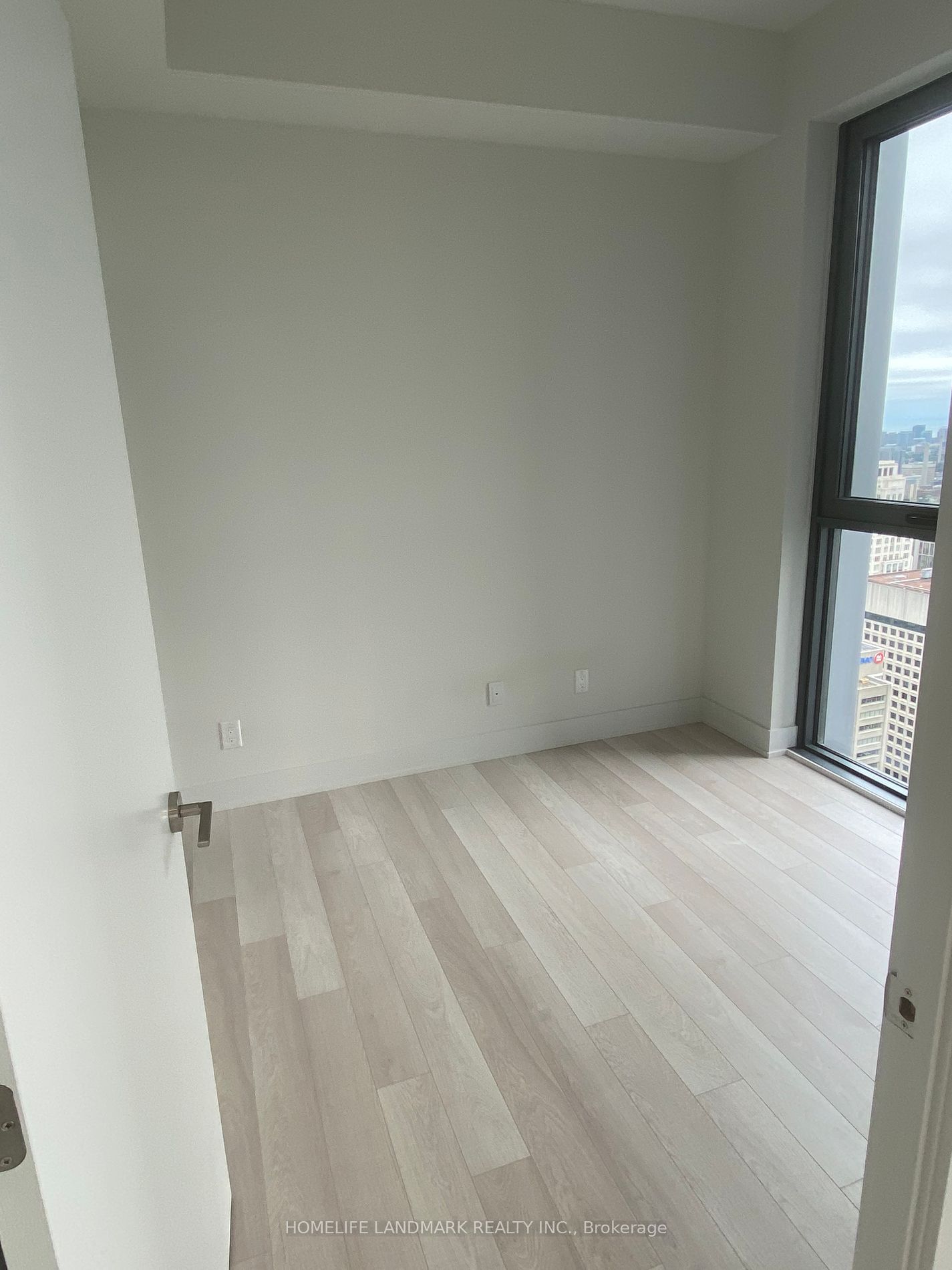 8 Cumberland St, unit 4302 for rent