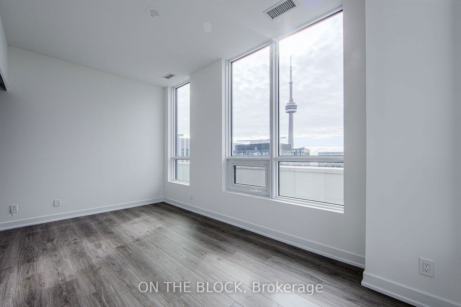 108 Peter St, unit 5207 for rent