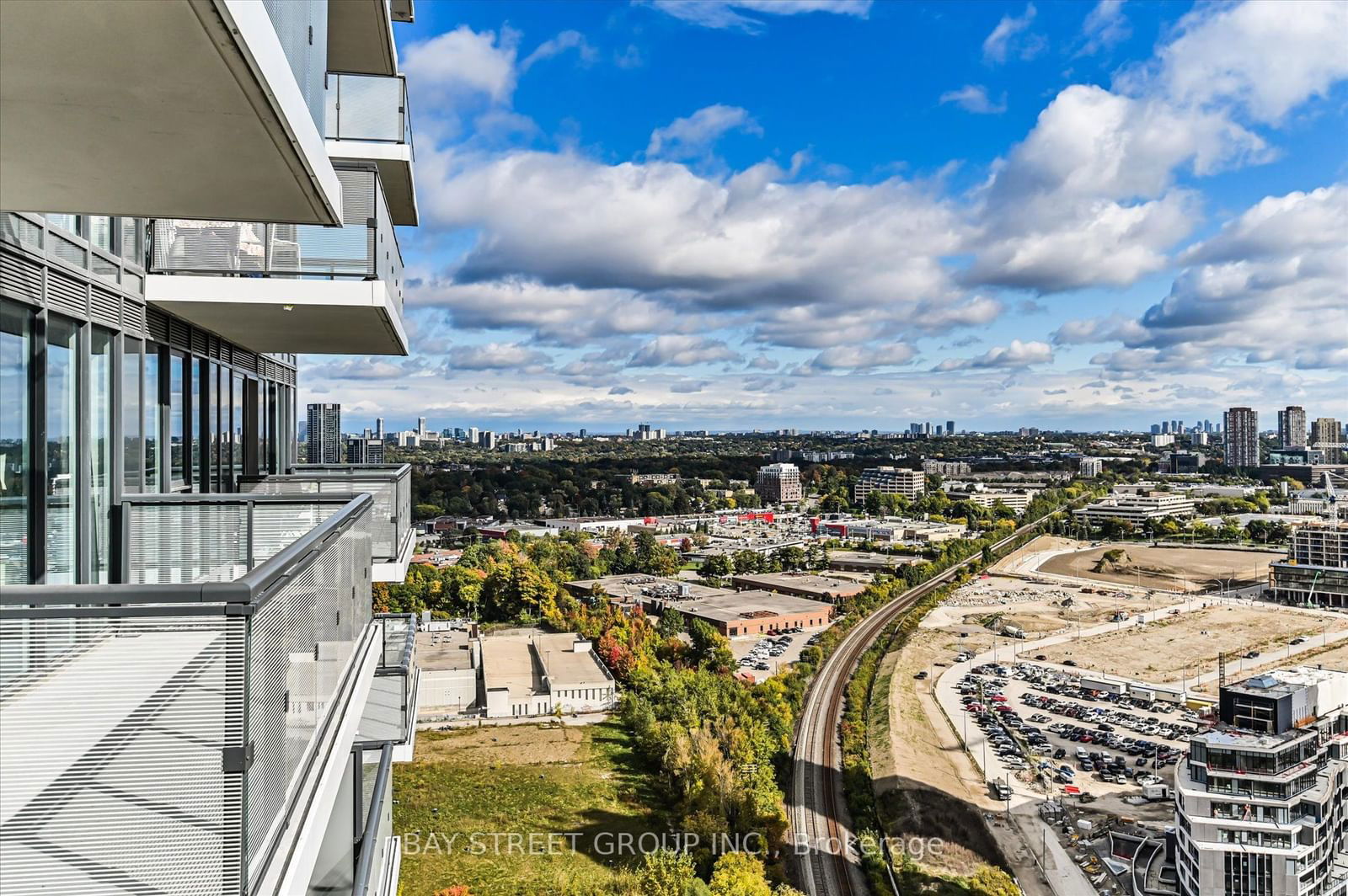 30 Inn On The Park Dr, unit 2707 for sale