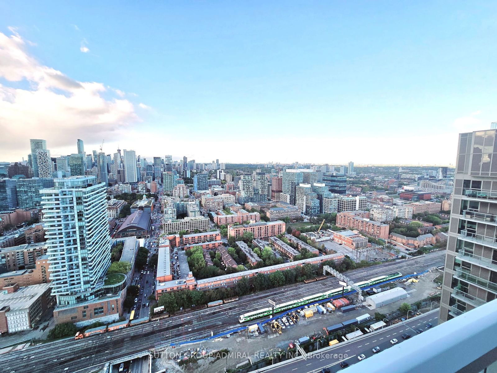 15 Lower Jarvis St, unit 3711 for sale