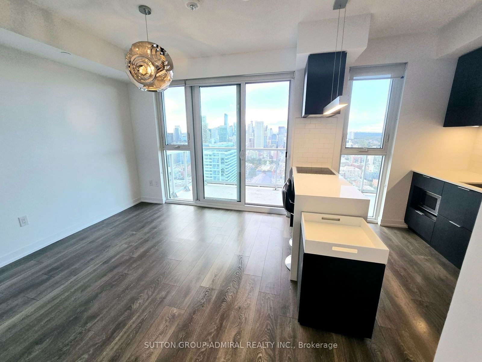 15 Lower Jarvis St, unit 3711 for sale