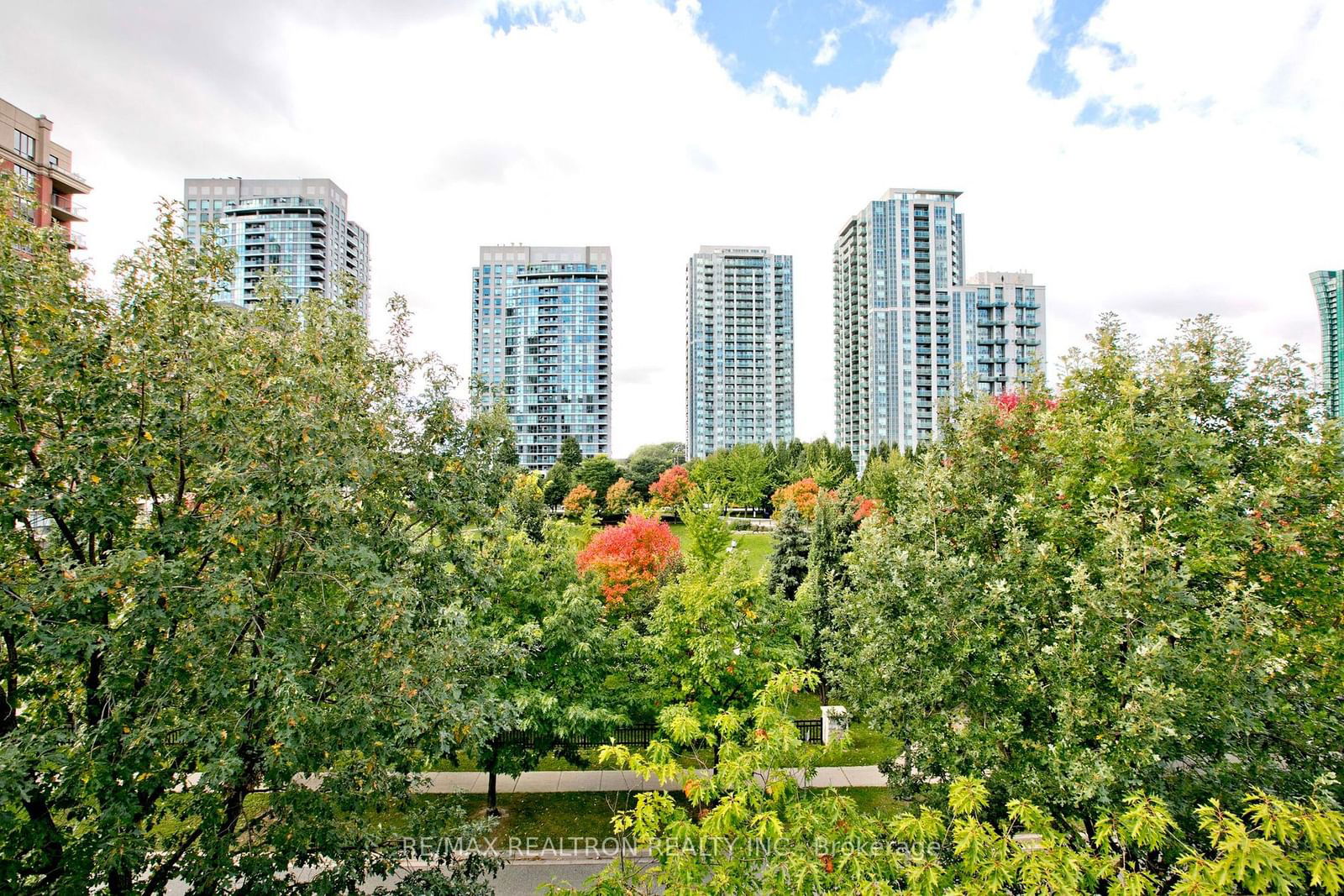 Everson Drive Townhomes, North York, Toronto