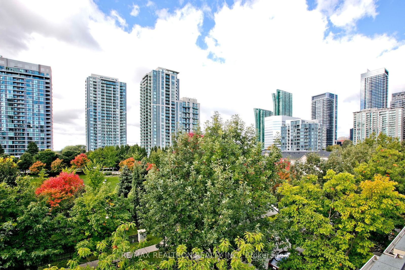 Everson Drive Townhomes, North York, Toronto