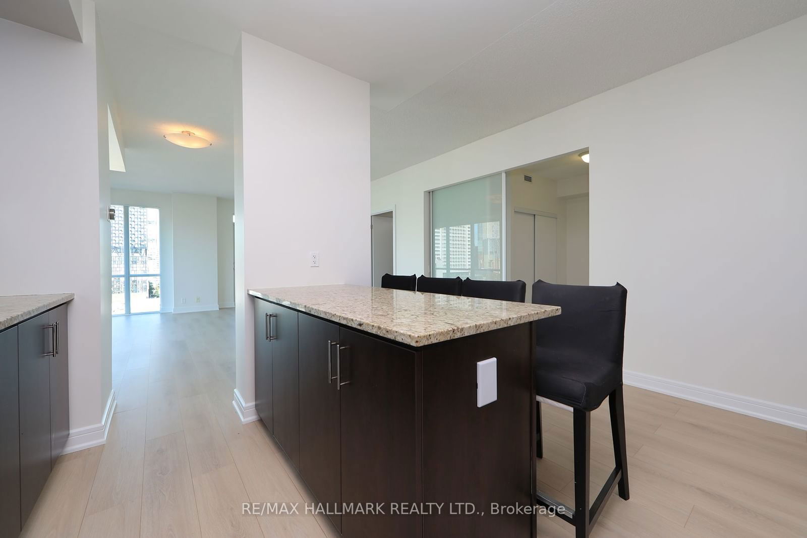 116 George St, unit 1405 for rent