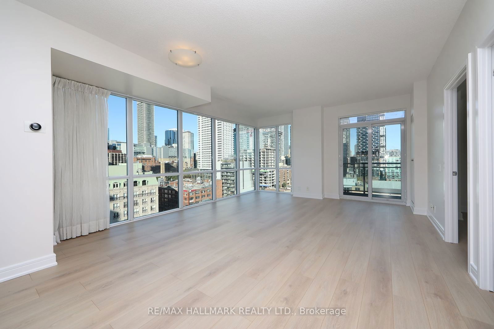 116 George St, unit 1405 for rent