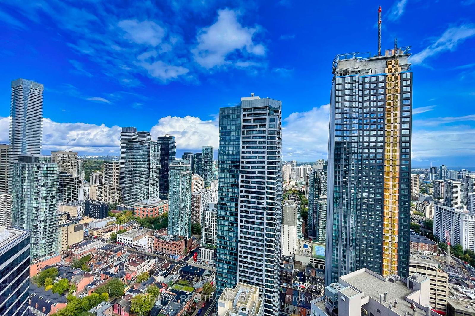 955 Bay St, unit 3907 for sale