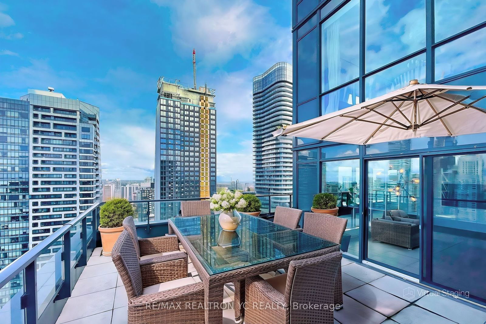 955 Bay St, unit 3907 for sale