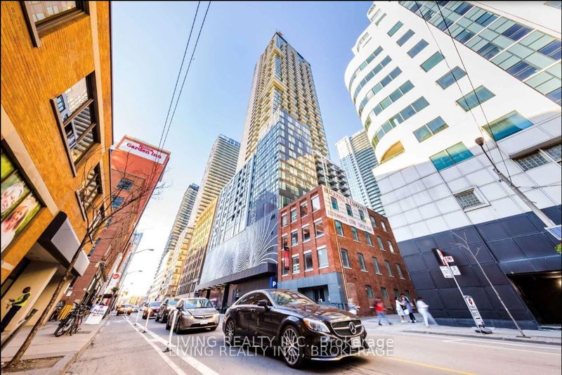 87 Peter St, unit Ph206 for rent