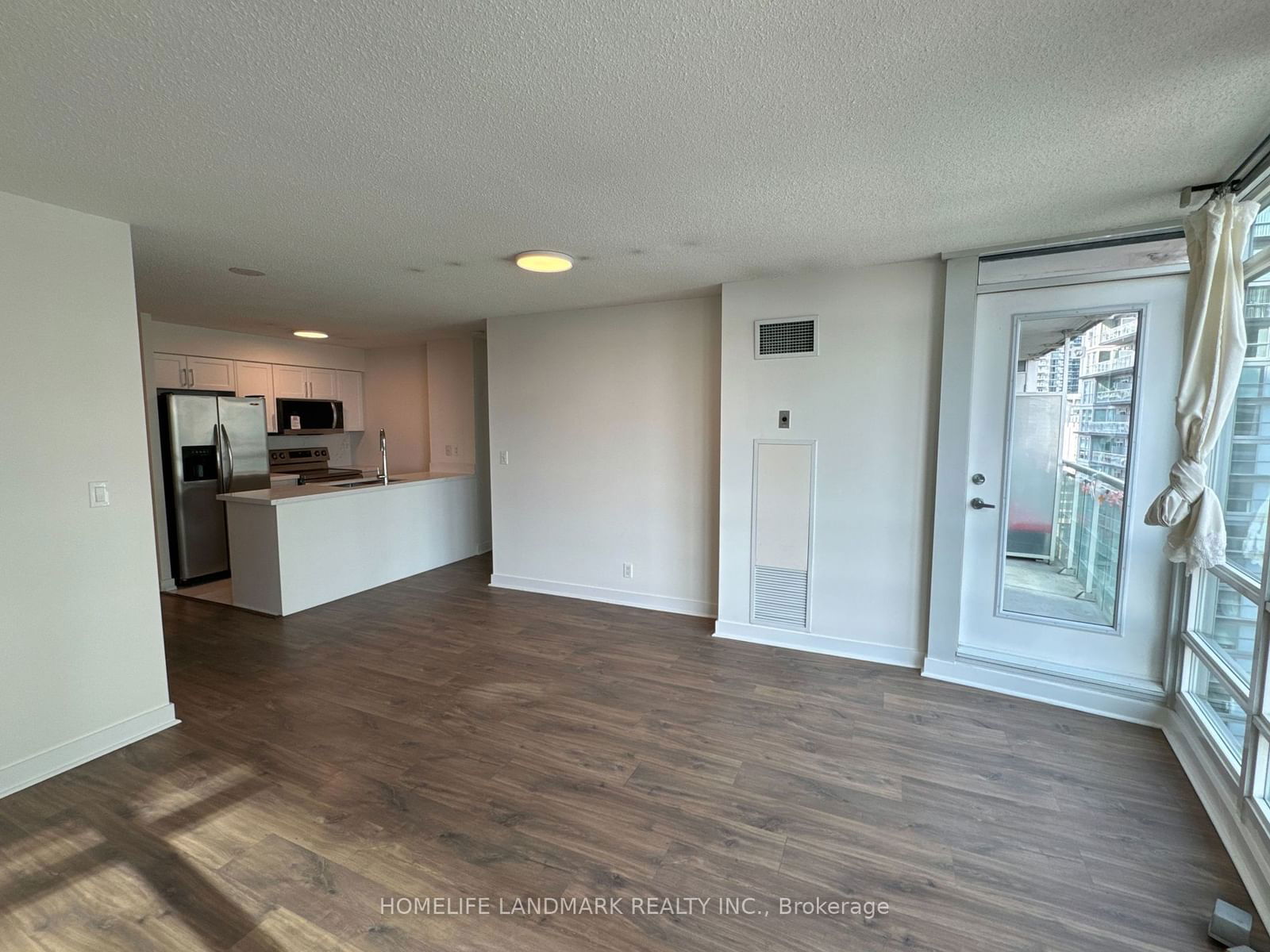 381 Front St W, unit 1807 for sale