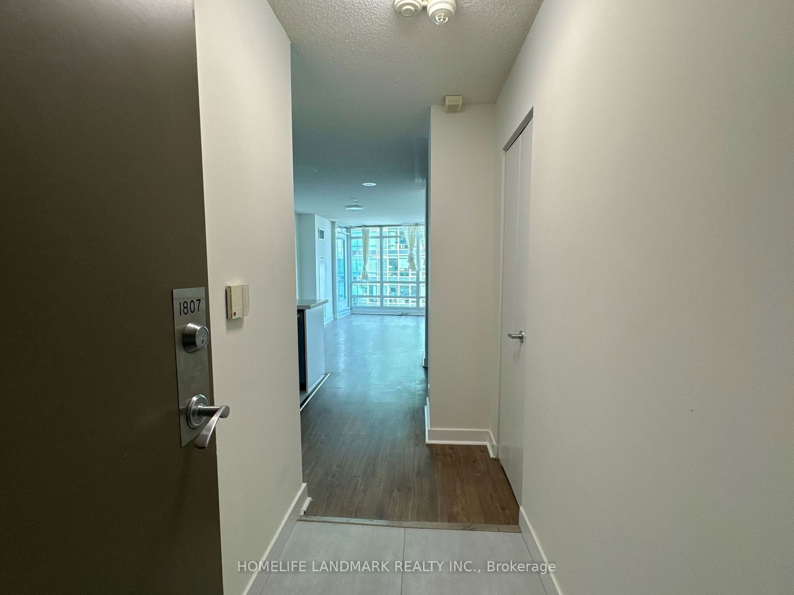 381 Front St W, unit 1807 for sale