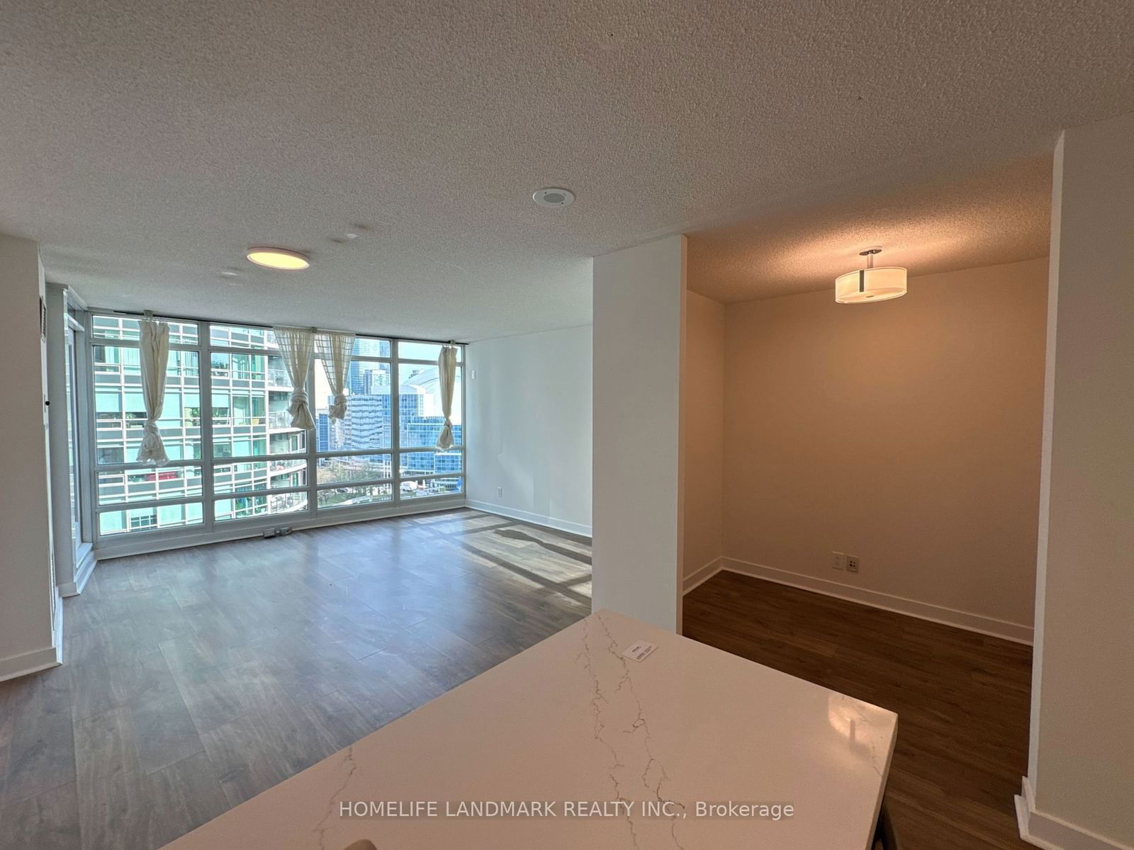 381 Front St W, unit 1807 for sale