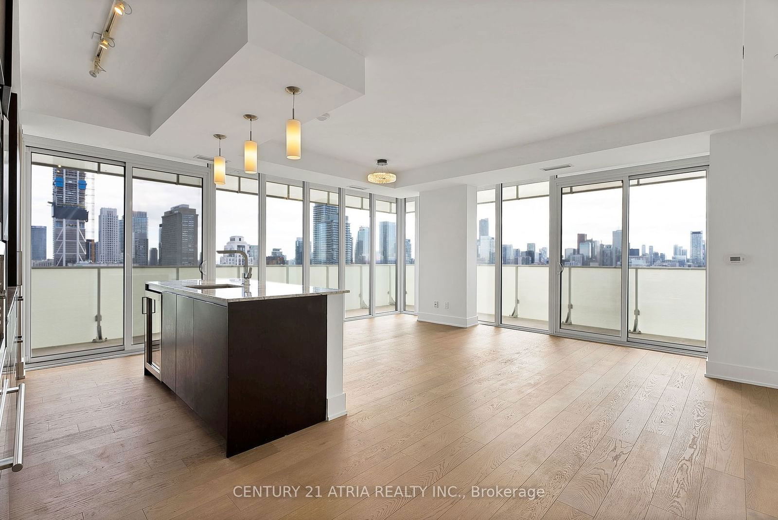 200 Bloor St W, unit 3002 for sale