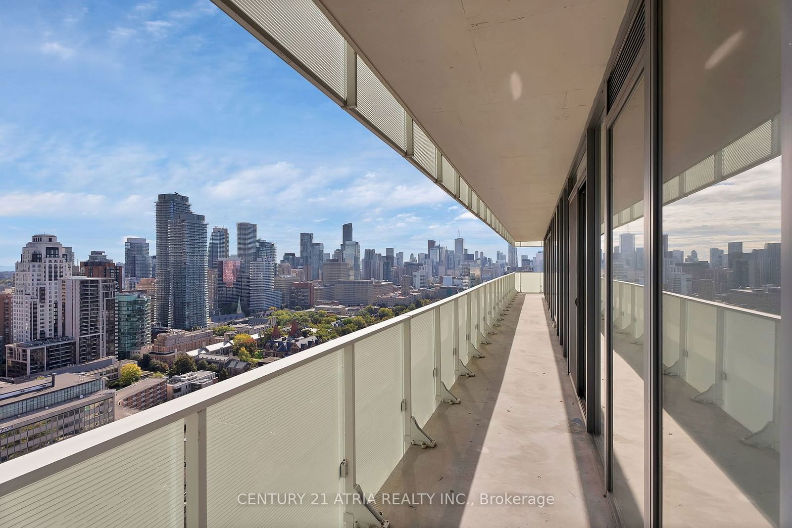 200 Bloor St W, unit 3002 for sale