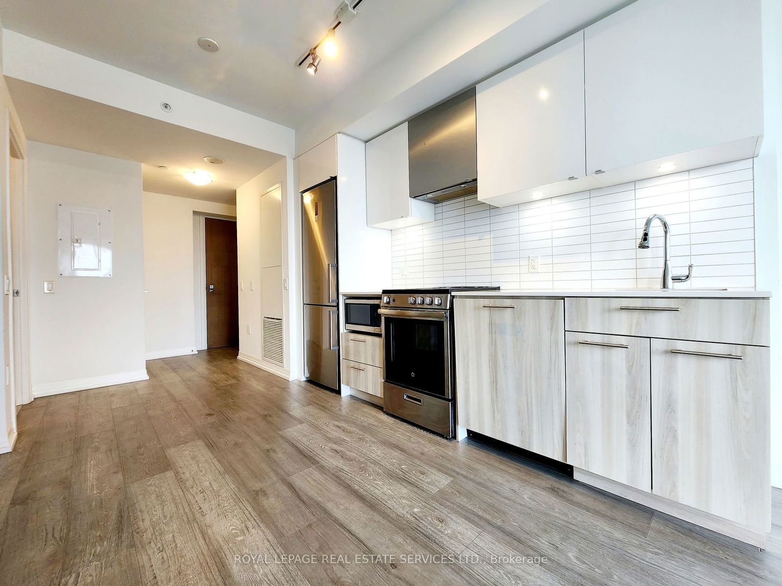 251 Jarvis St, unit 2315 for rent