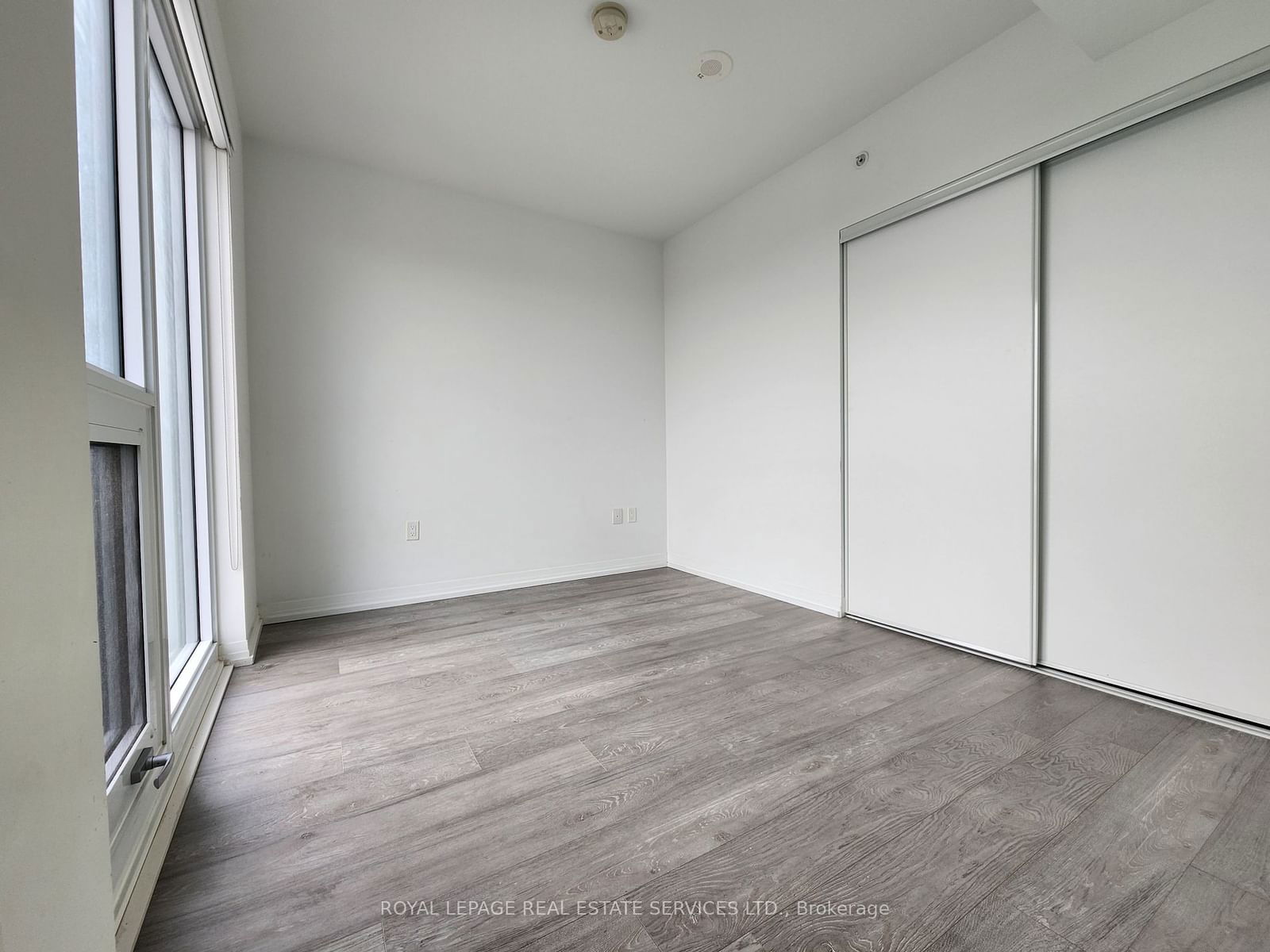 251 Jarvis St, unit 2315 for rent