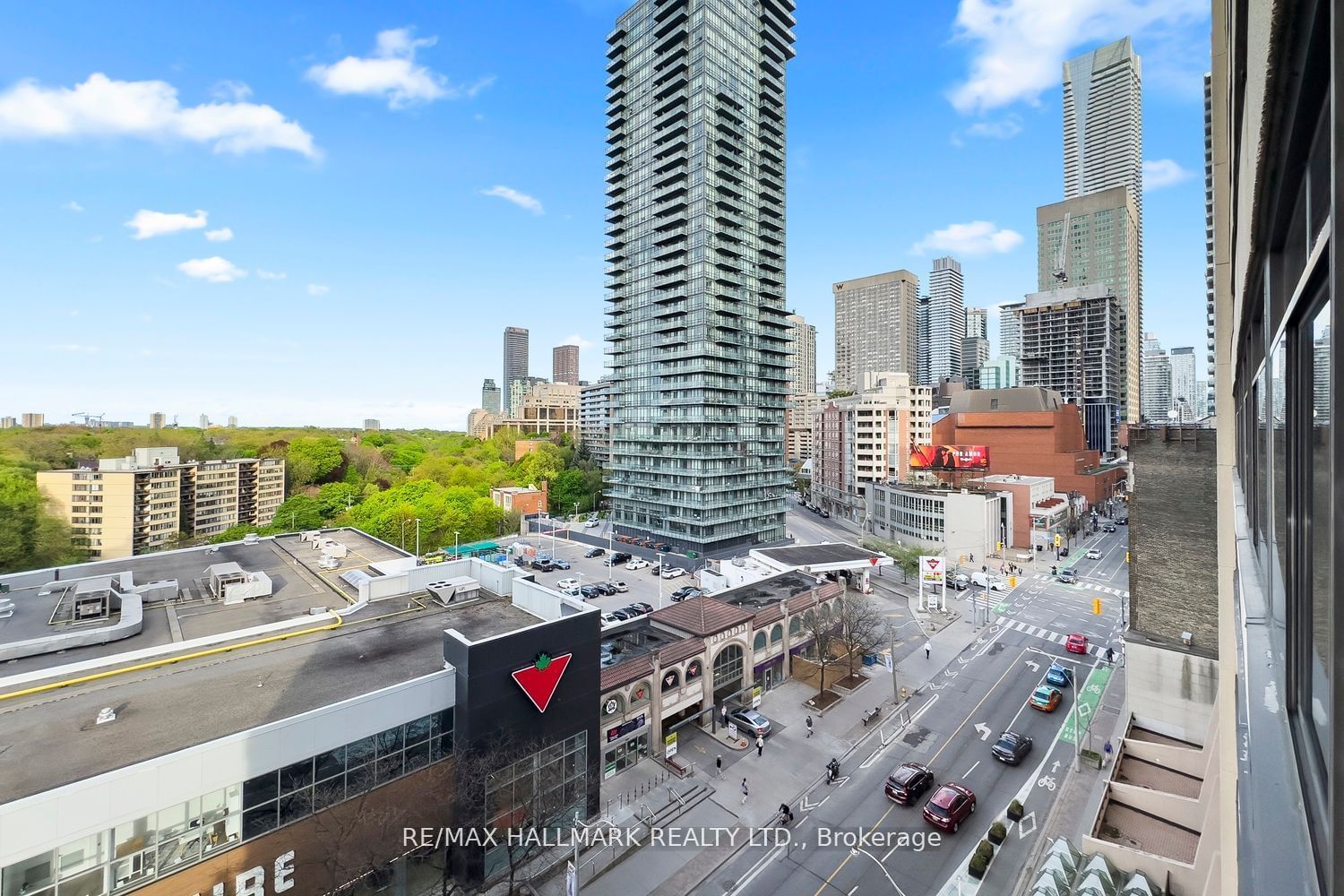 Residences of 900 Yonge, Downtown, Toronto