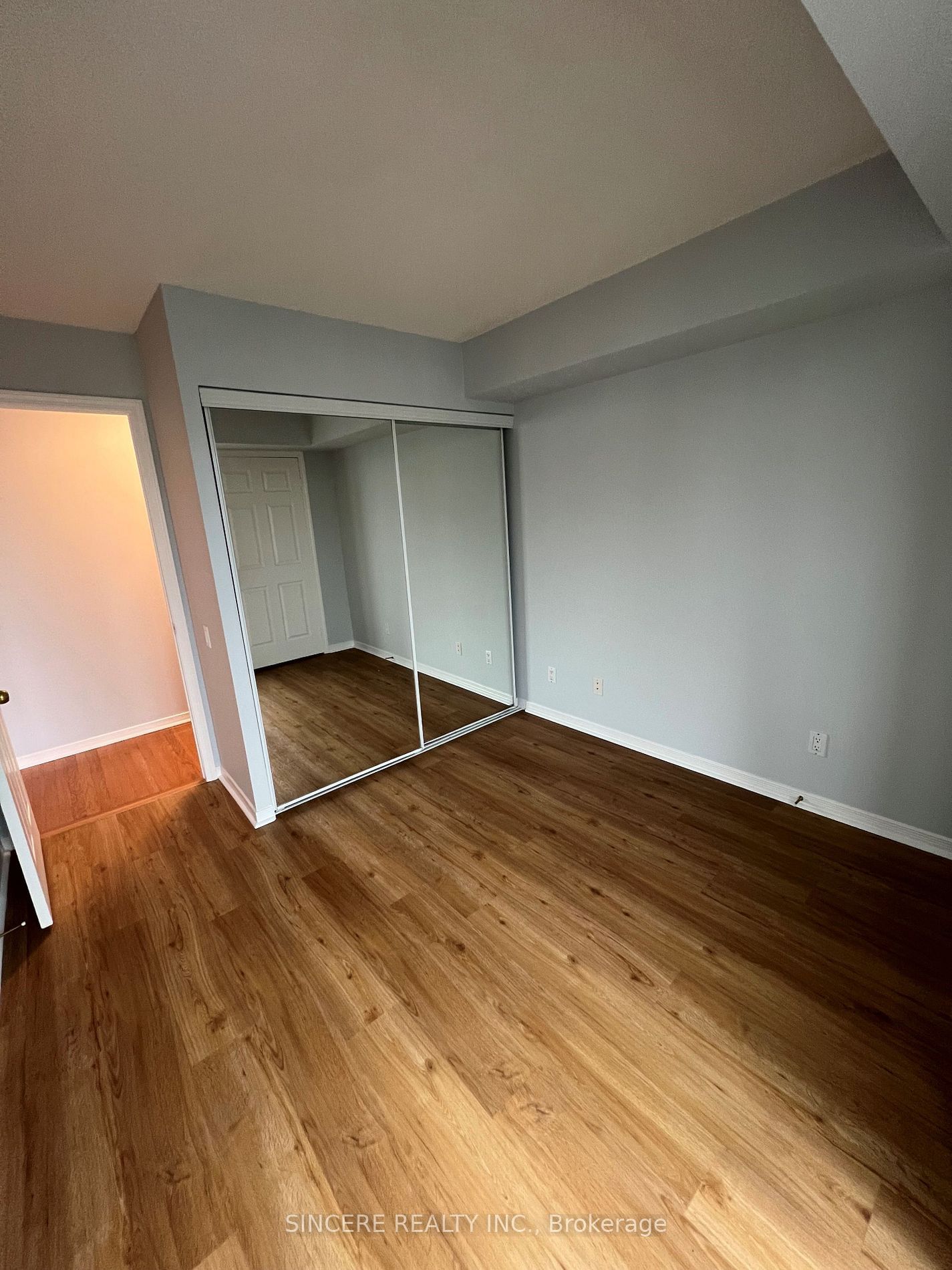 33 Empress Ave, unit 1115 for rent