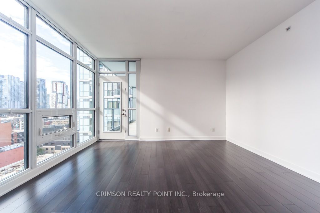 210 Simcoe St, unit 1614 for sale