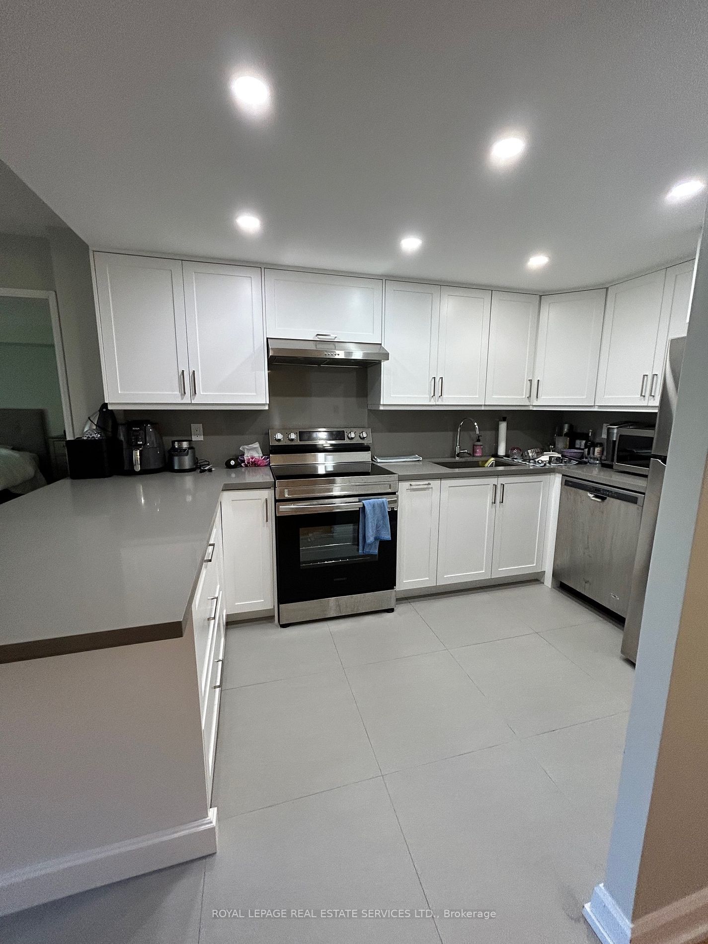 195 St Patrick St, unit 406 for rent