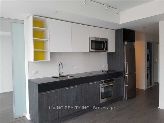 68 Shuter St, unit 1709 for rent