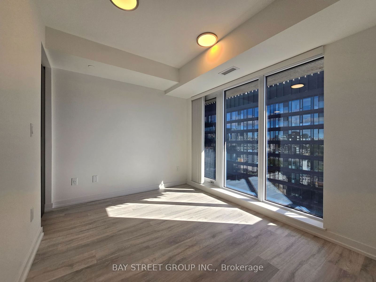 2 Augusta Ave, unit 1304 for rent