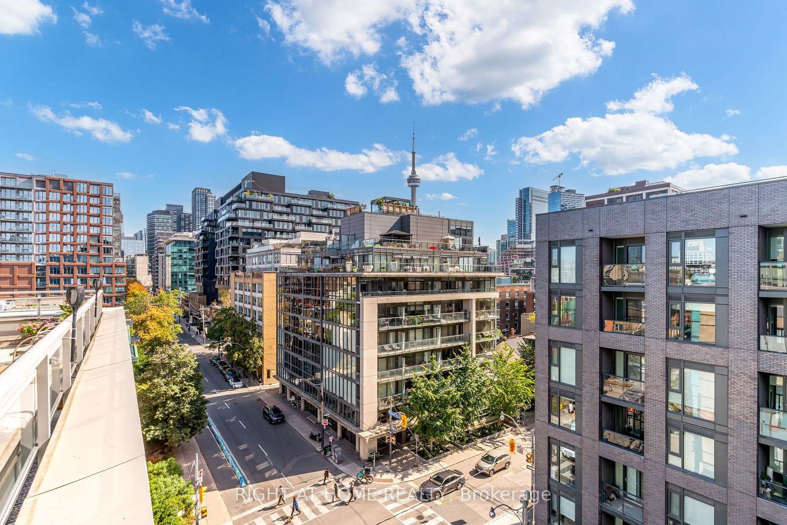 156 Portland St, unit 413 for sale