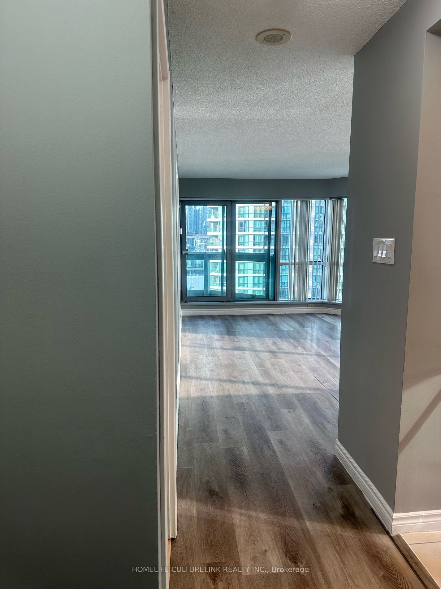 10 Queens Quay W, unit 1512 for rent