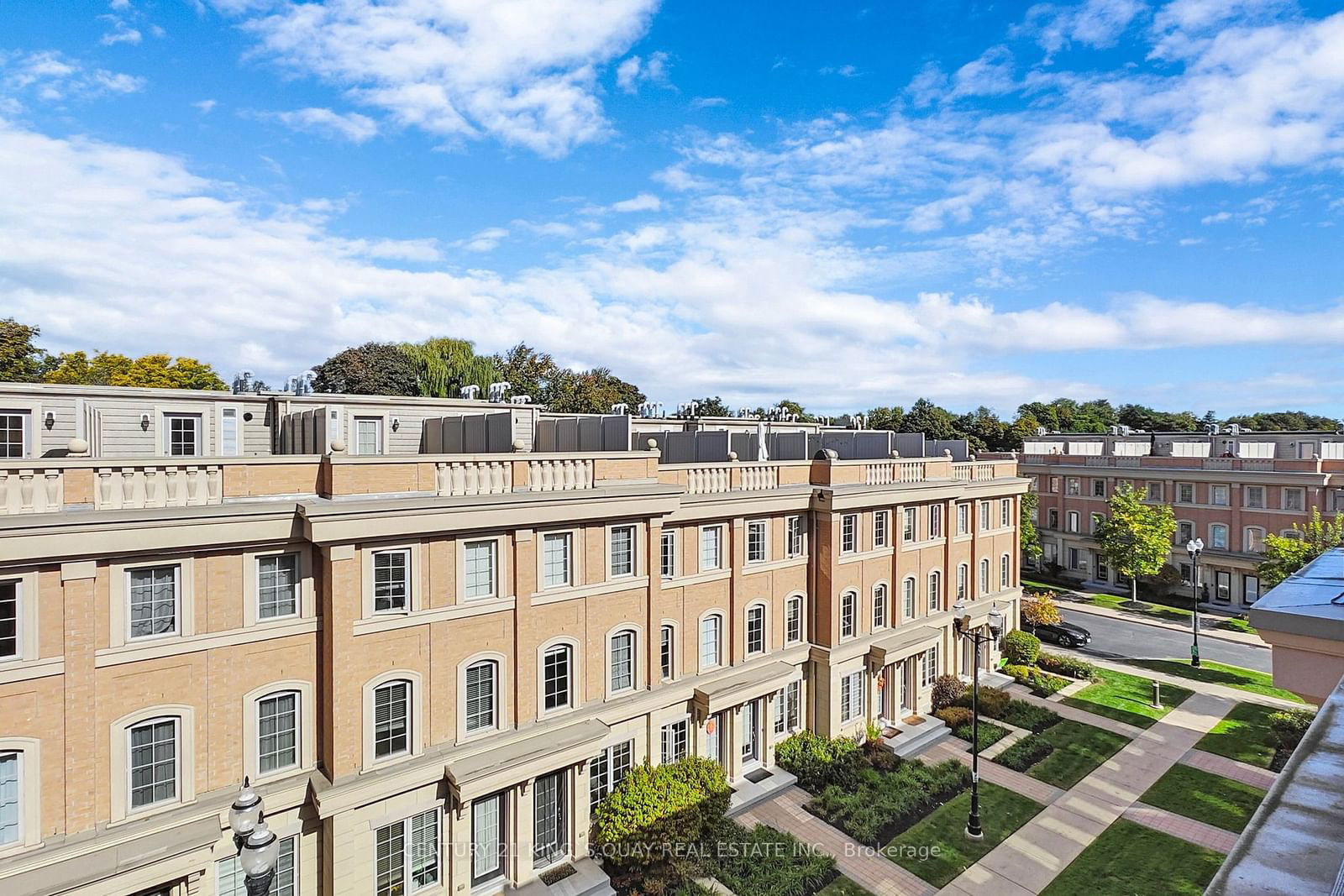 Canterbury Lawrence Park Townhomes, Midtown, Toronto