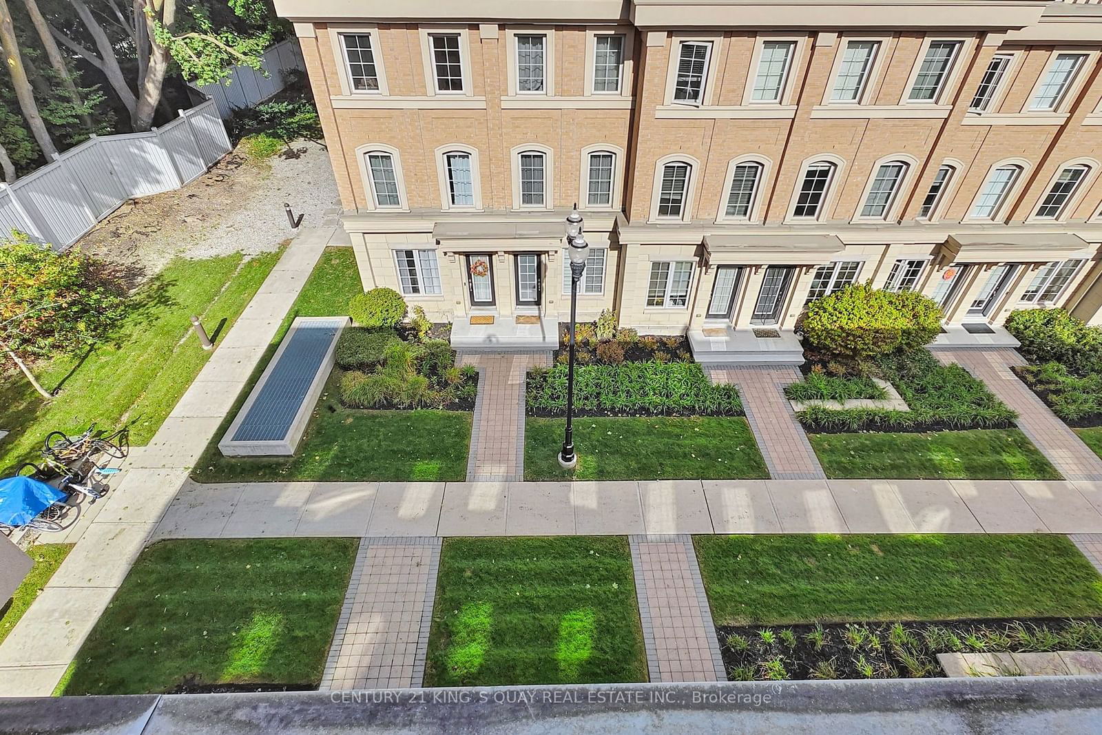 Canterbury Lawrence Park Townhomes, Midtown, Toronto