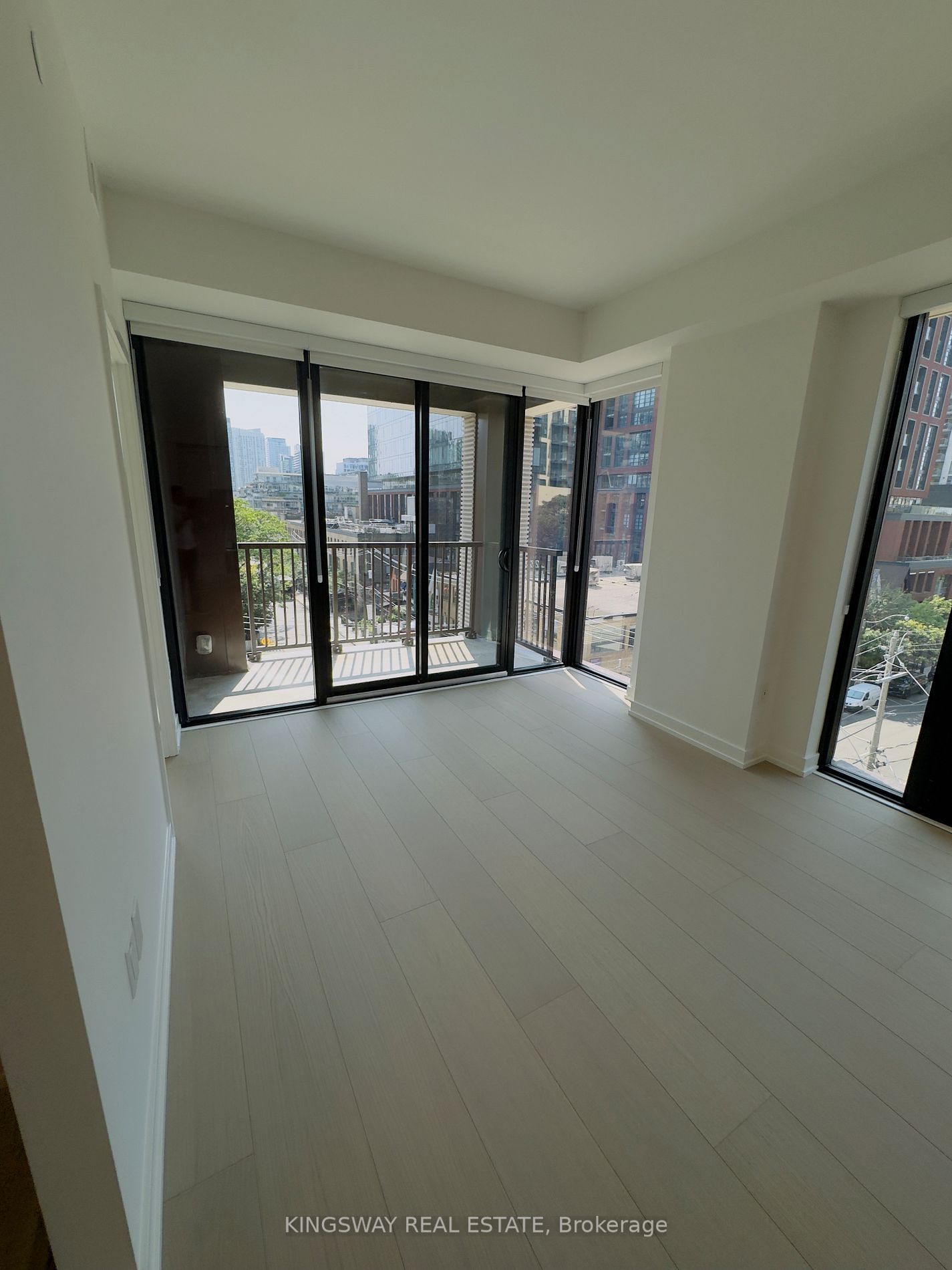 123 PORTLAND St, unit 511 for rent