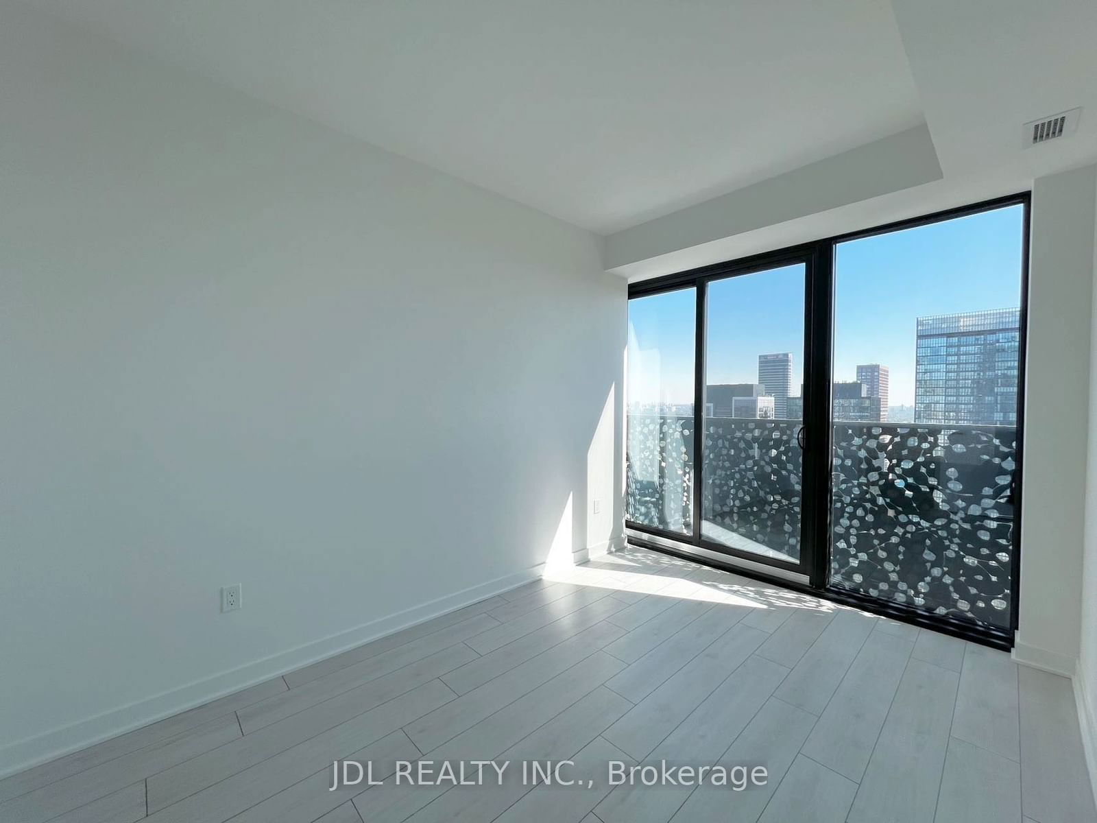 55 Charles St E, unit 4201 for rent