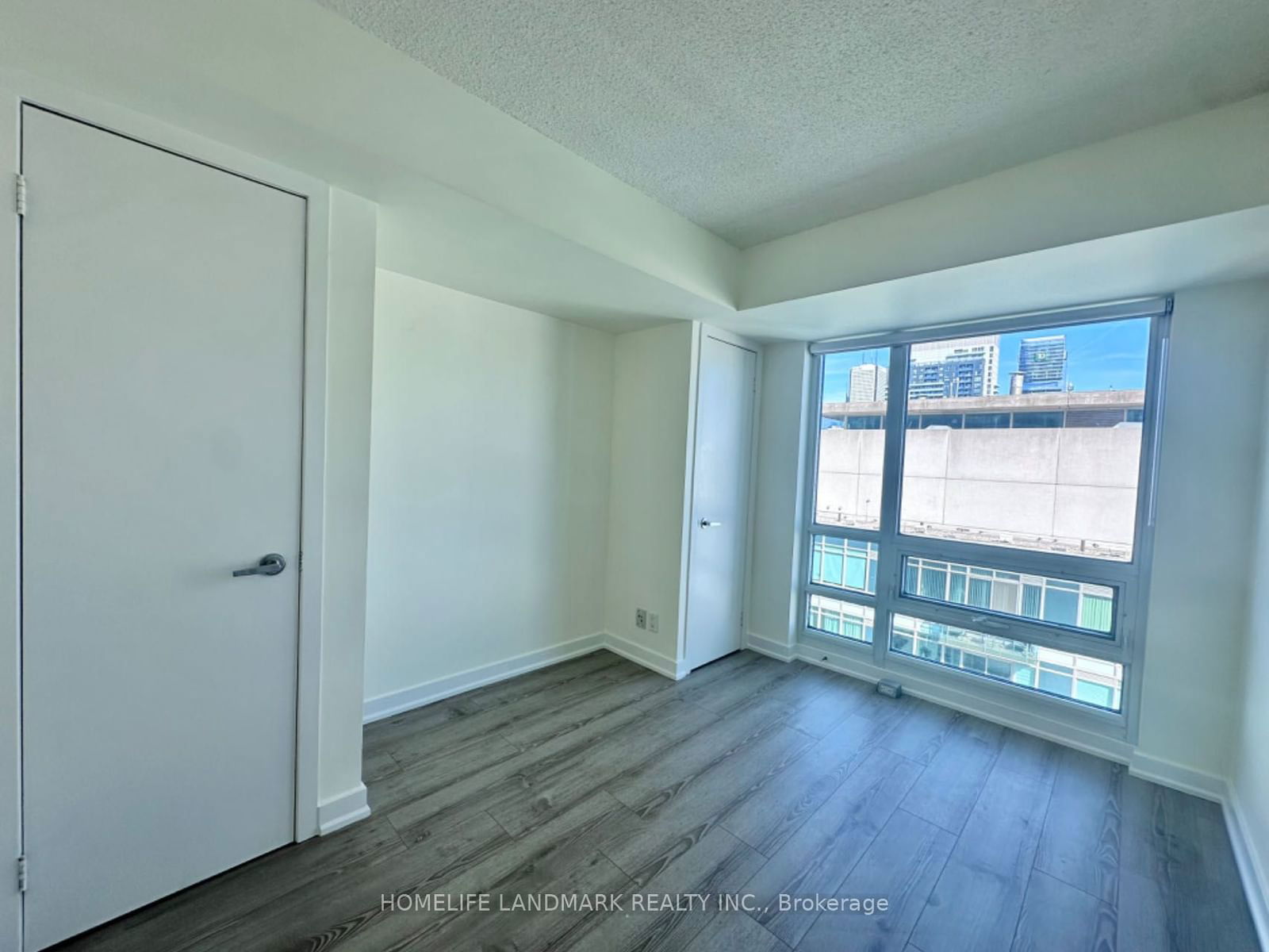 397 Front St W, unit 3510 for sale