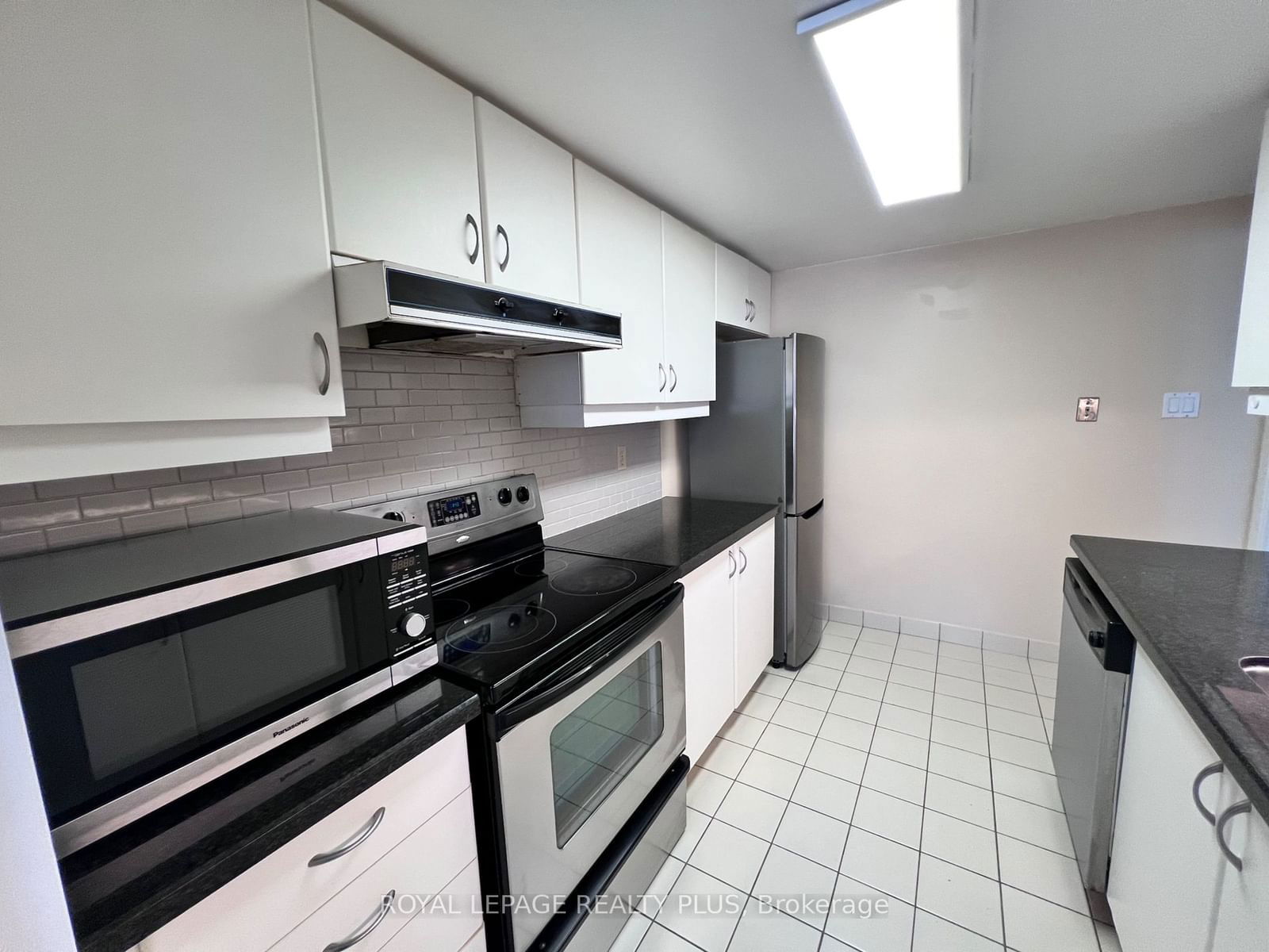 44 Gerrard St W, unit 1601 for rent