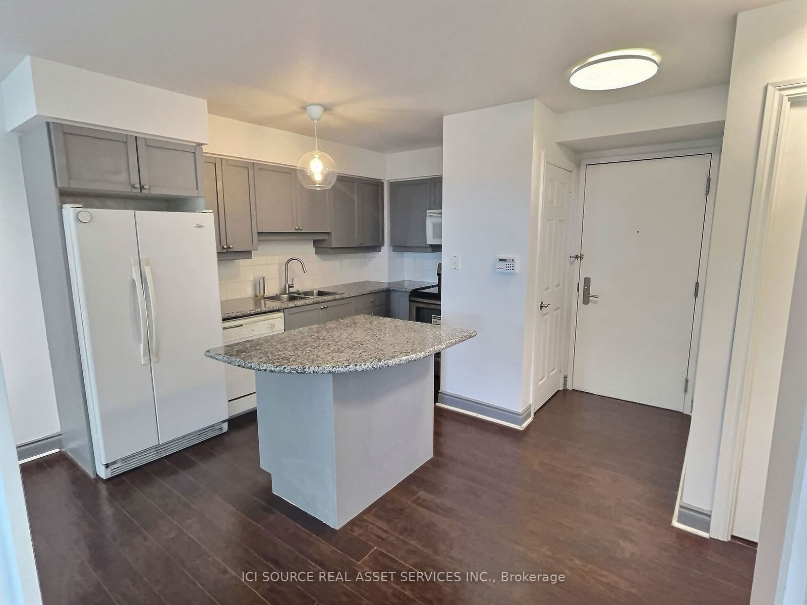 80 Harrison Garden Blvd, unit 1625 for rent