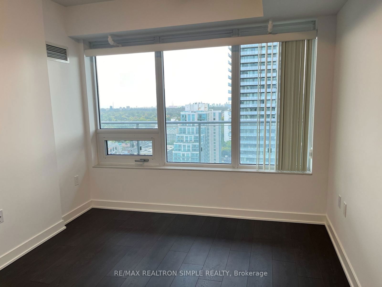 195 Redpath Ave, unit 2509 for rent