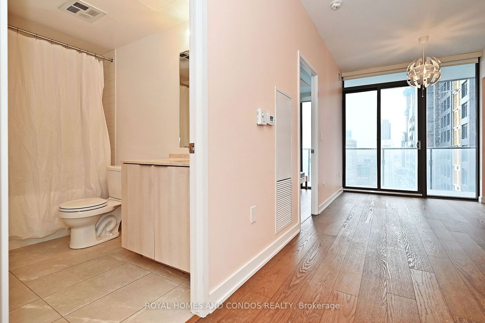 11 Wellesley St W, unit 4609 for rent