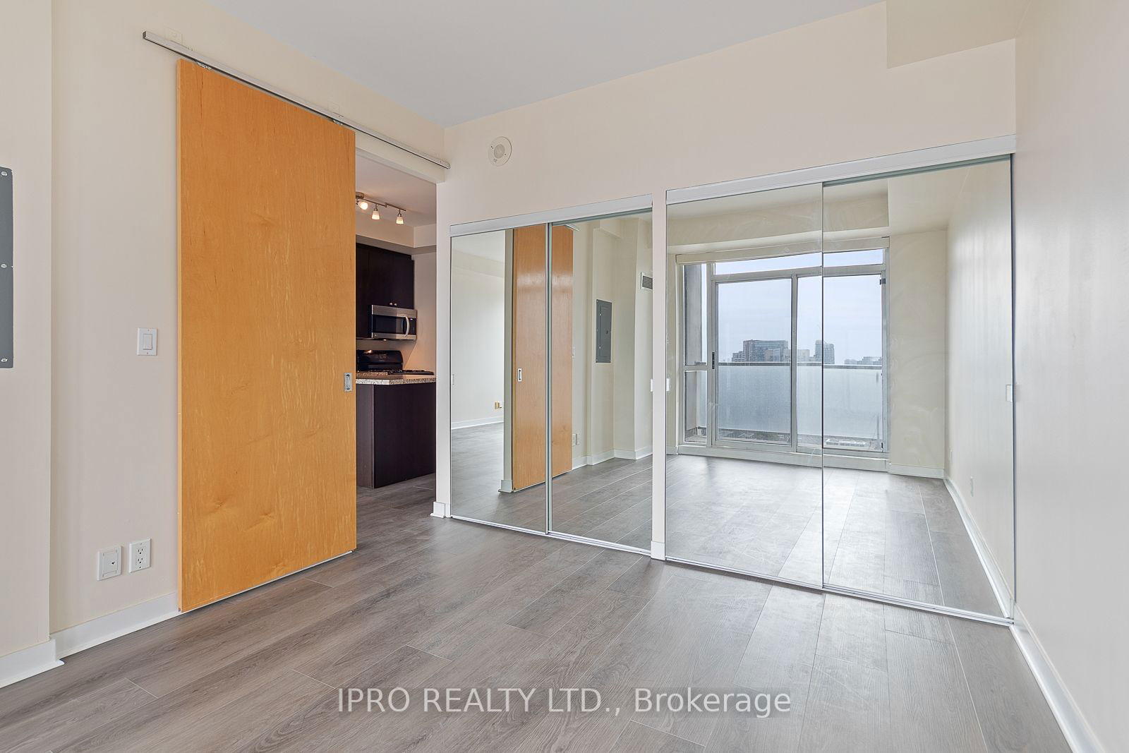 1 Shaw St, unit 1224 for rent