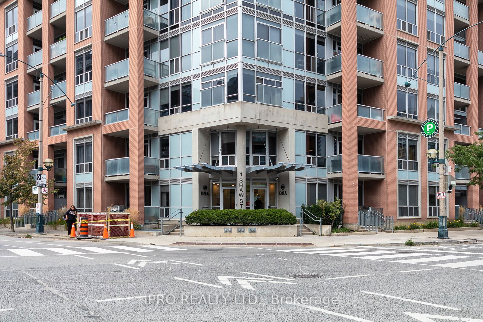 1 Shaw St, unit 1224 for rent