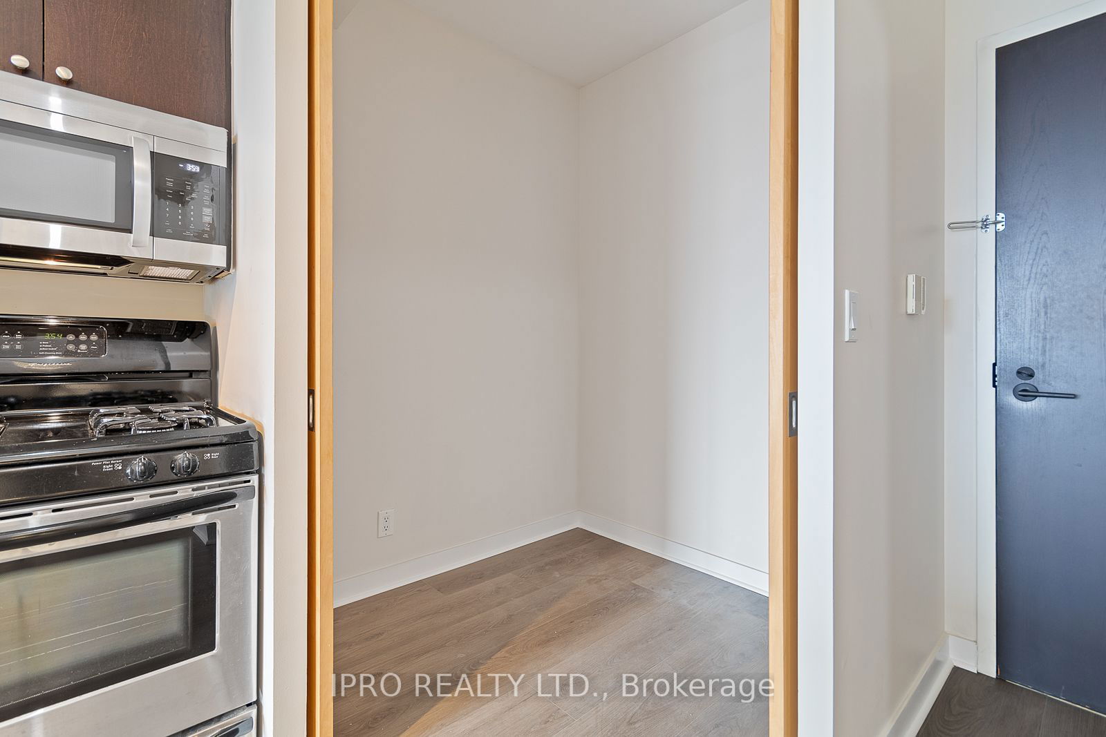 1 Shaw St, unit 1224 for rent