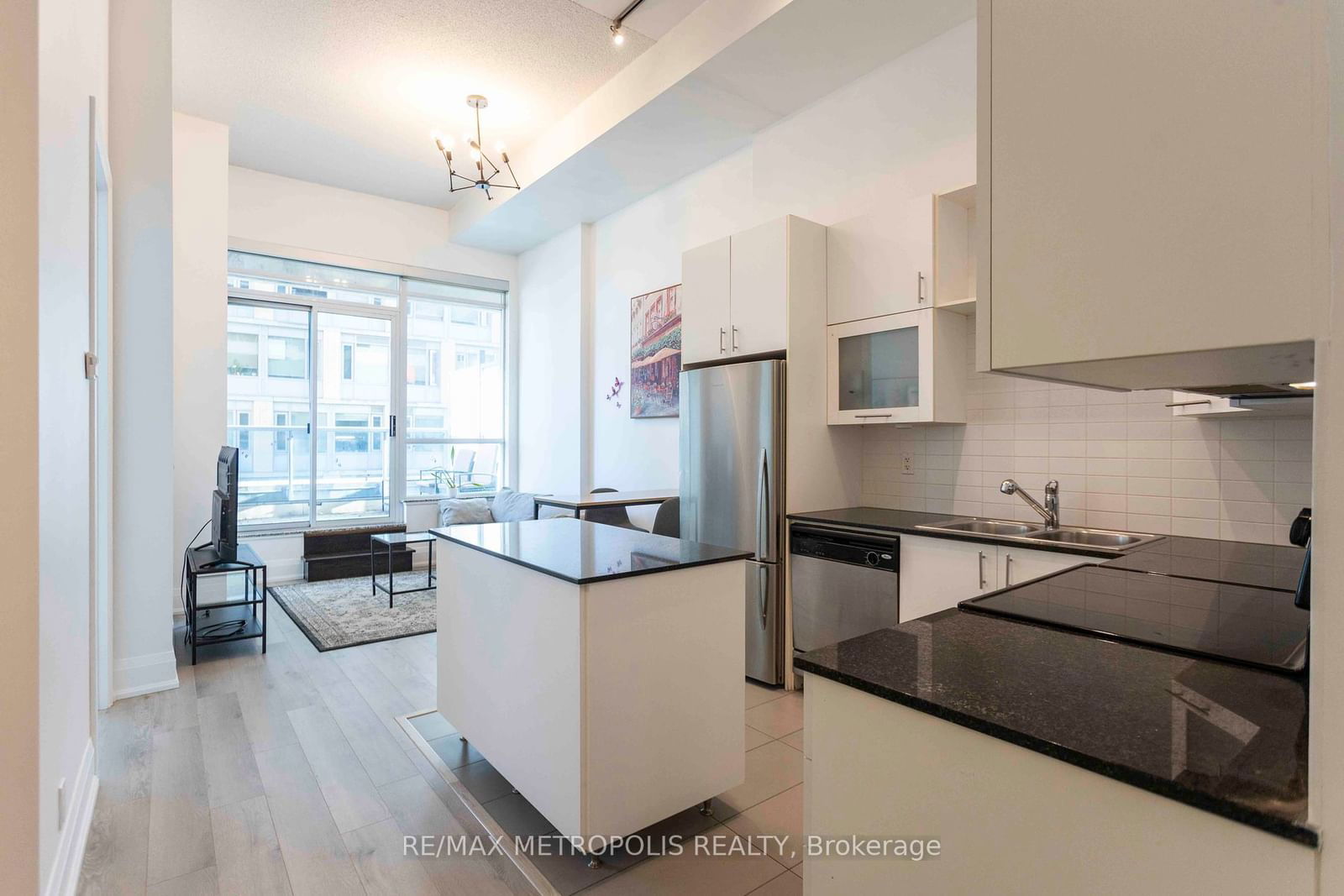 500 Sherbourne St, unit 405 for sale