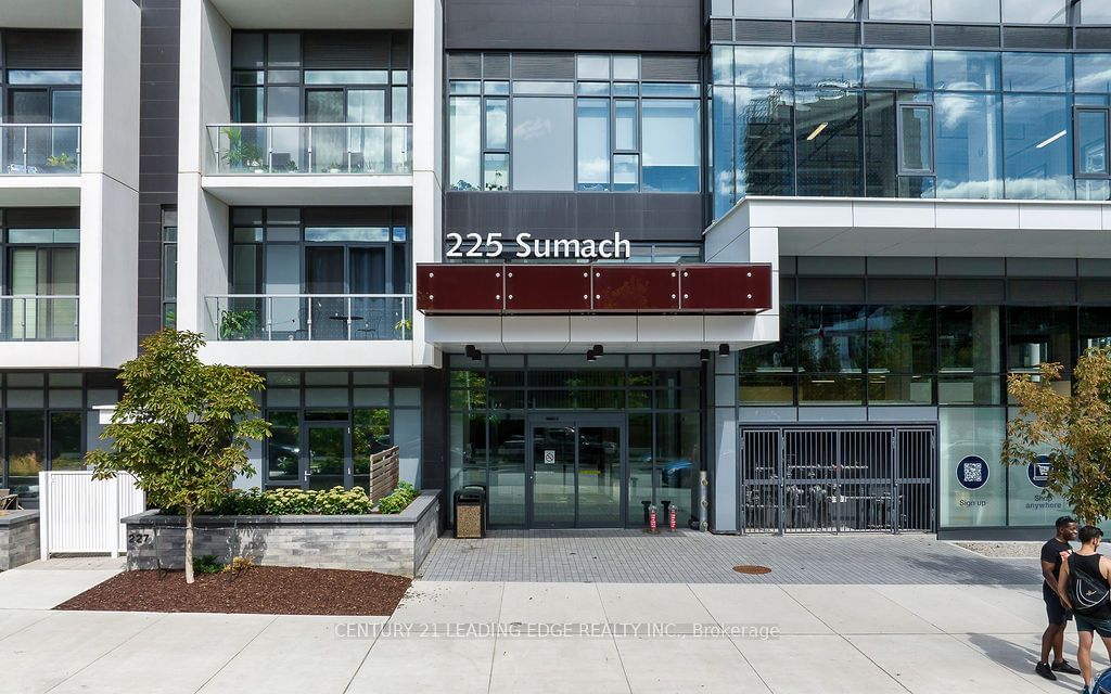 225 SUMACH St, unit 812W for sale