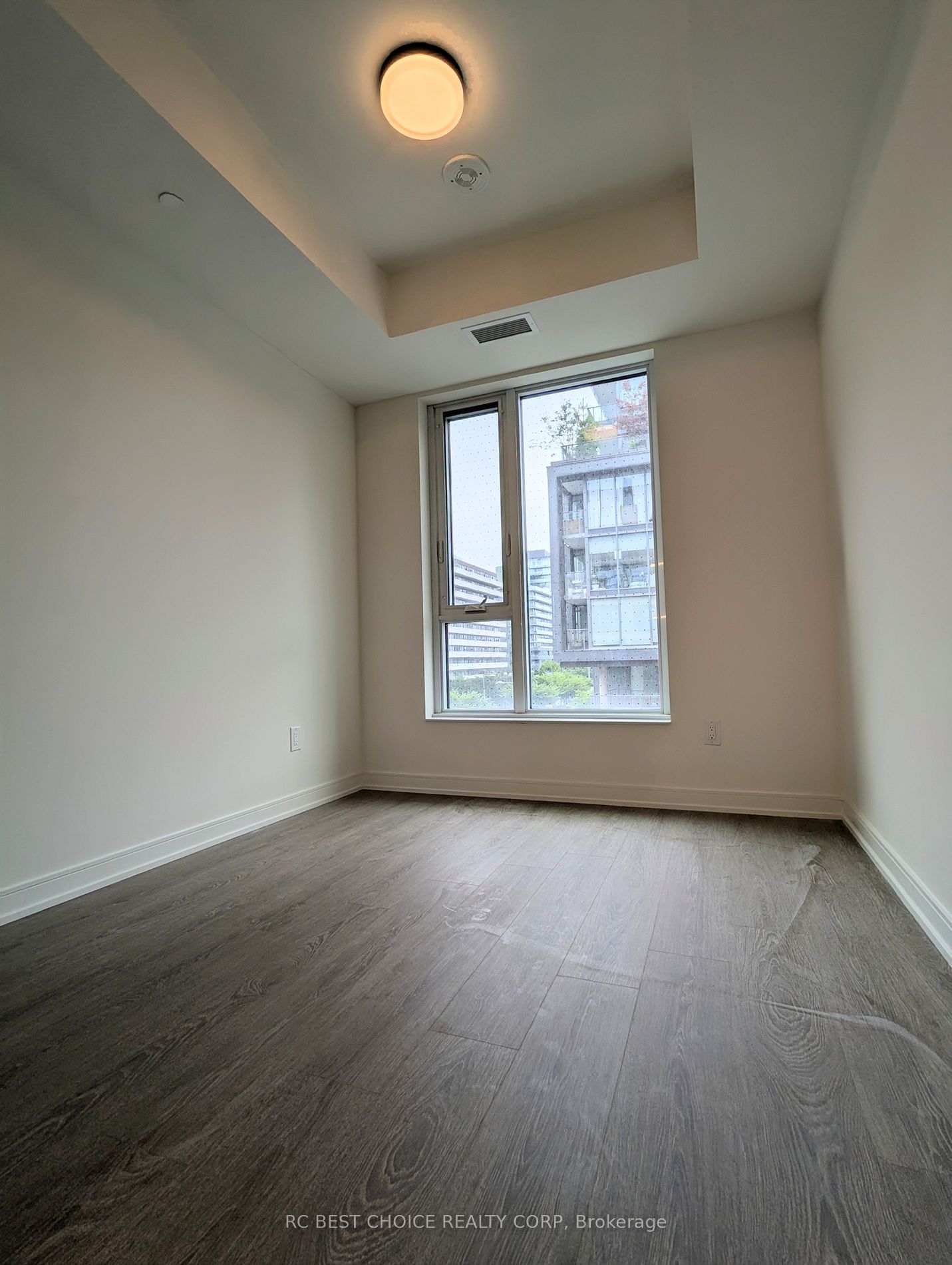 425 Front St E, unit 408 for rent