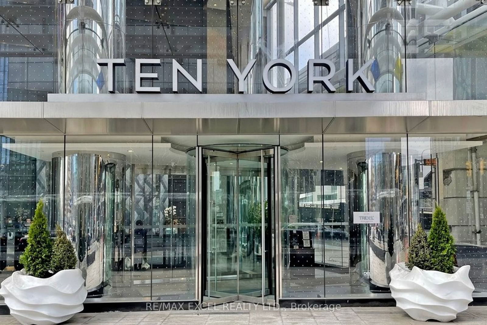 Ten York, Downtown, Toronto