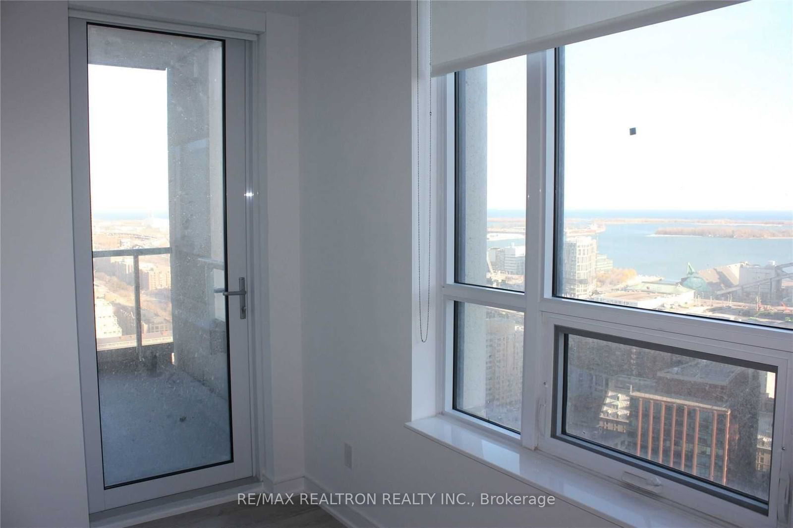 88 Scott St, unit 4405 for rent