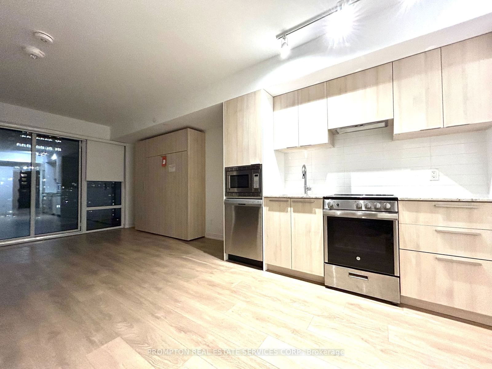 18 Maitland Terr, unit 805 for rent