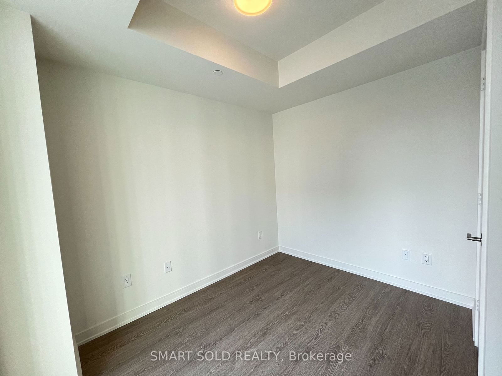 425 Front St E, unit 619 for rent