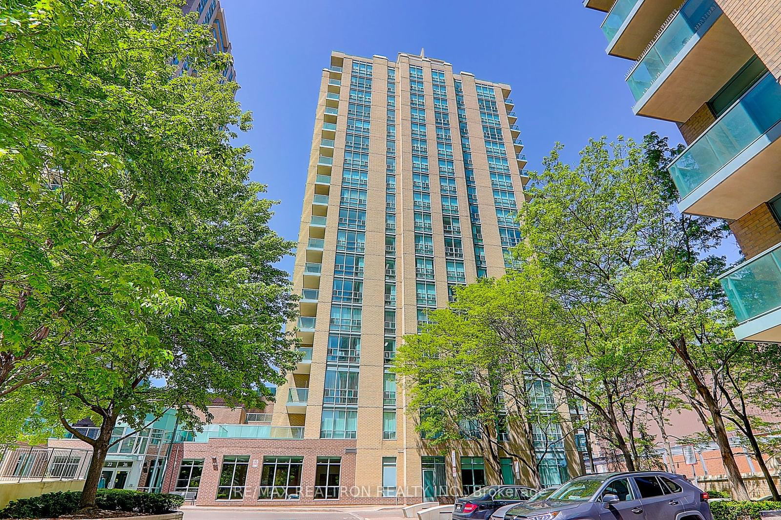 26 Olive Ave, unit 1008 for sale