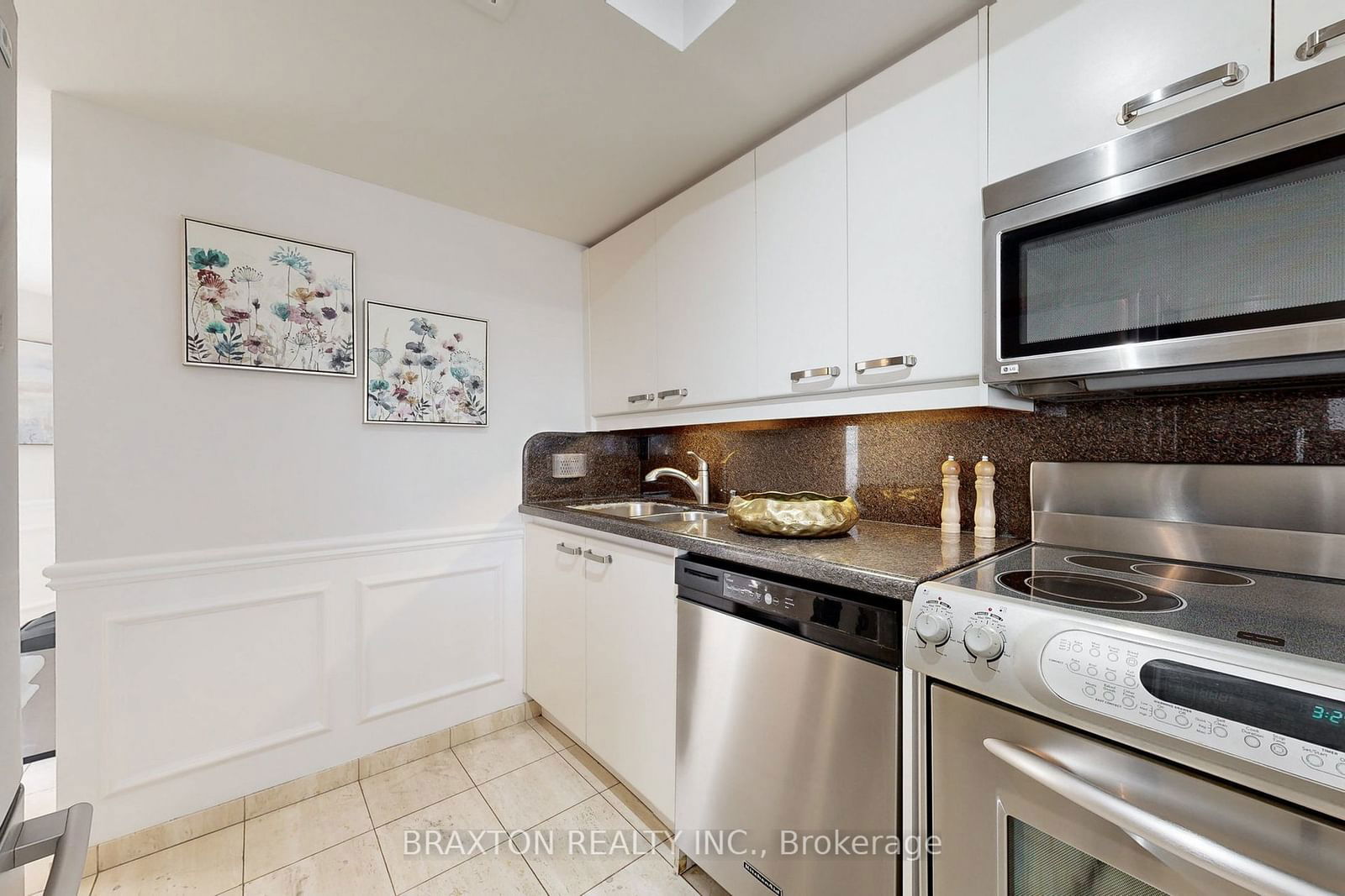 1001 Bay St, unit 2710 for sale