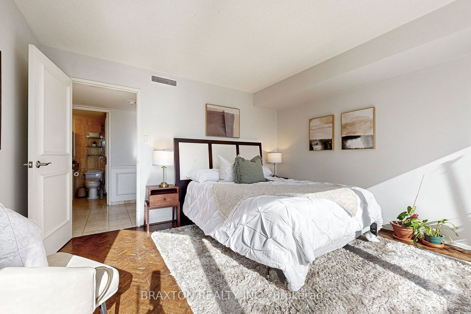 1001 Bay St, unit 2710 for sale