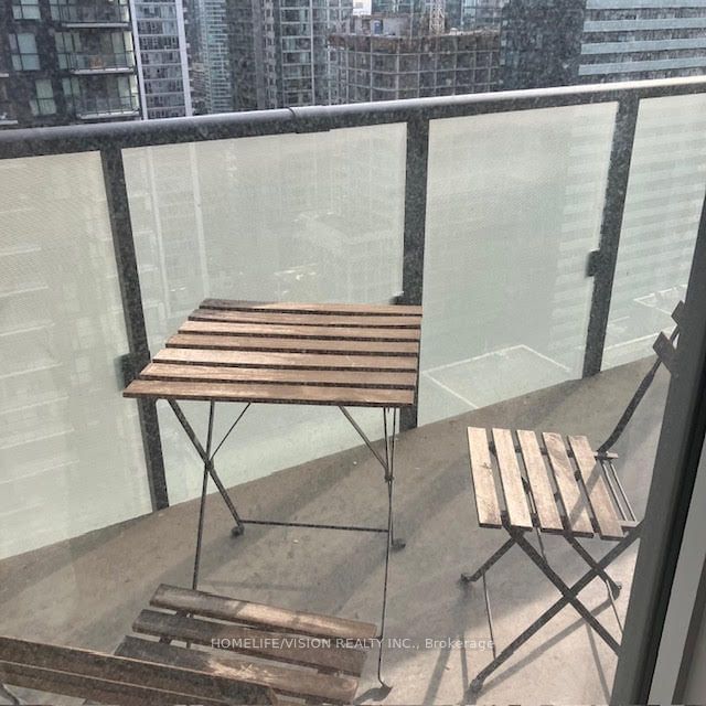 101 Peter St S, unit 2608 for rent